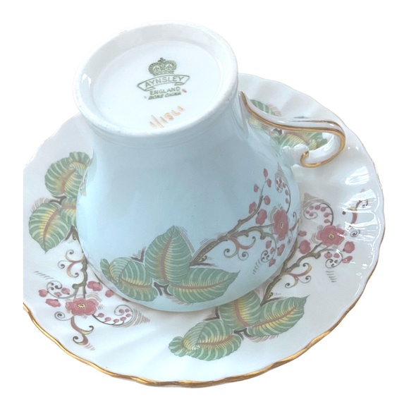Vintage Aynsley corset style bone China teacup & saucer - Picture 5 of 13